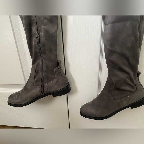 Kenneth Cole Reaction Wind-Free Over The Knee Boots Gray Women’s Size 6 - Picture 3 of 6